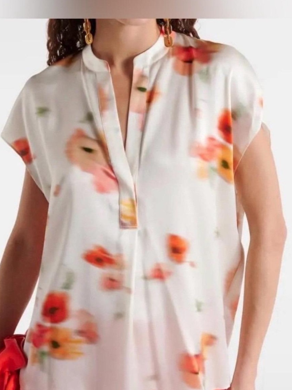 Vince White Floral Split silk V-Neck Blouse with floral Accents, so pretty.